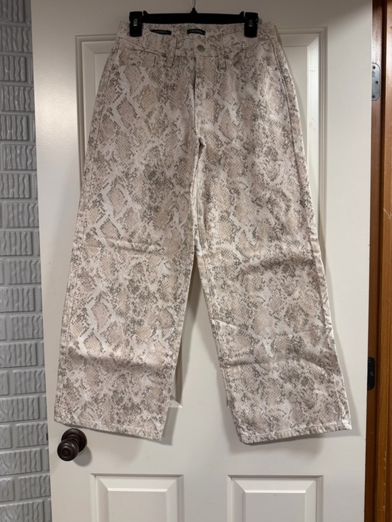 wild fable Pants - NWOT Wild Fable low-rise baggy jeans in a super trendy neutral snake print.